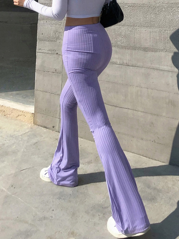 Calça feminina cintura alta estilo capri de boca de sino justa