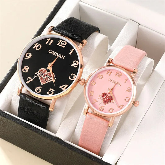 Relógio de casal de marca de luxo de couro: Kit com dois relógios 1 masculino + 1 feminino