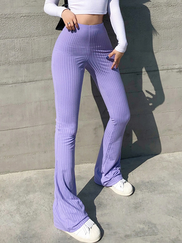 Calça feminina cintura alta estilo capri de boca de sino justa