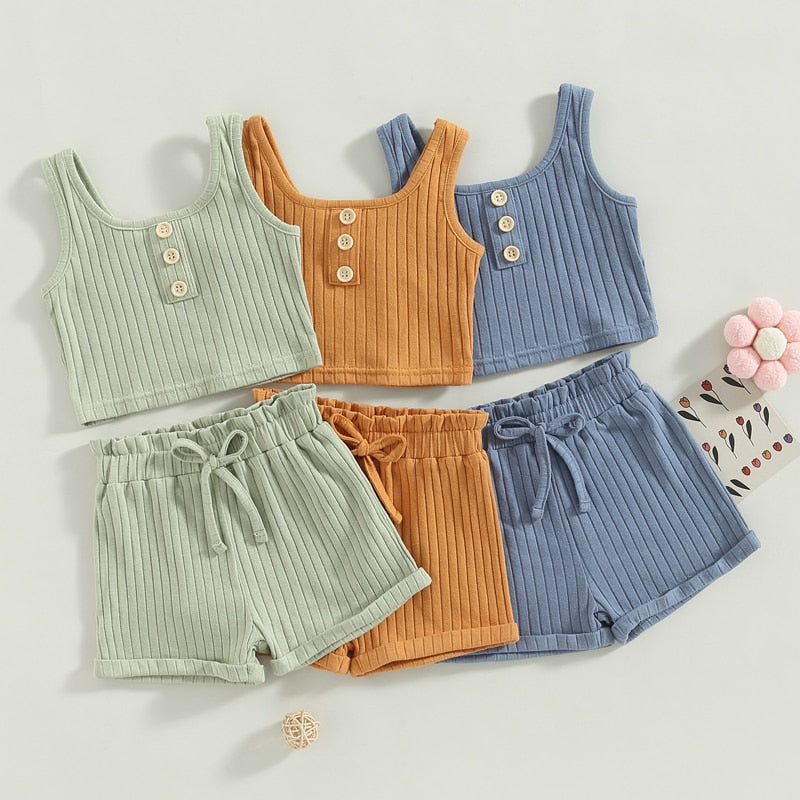 Conjunto para meninas e bebês colete com botões +short